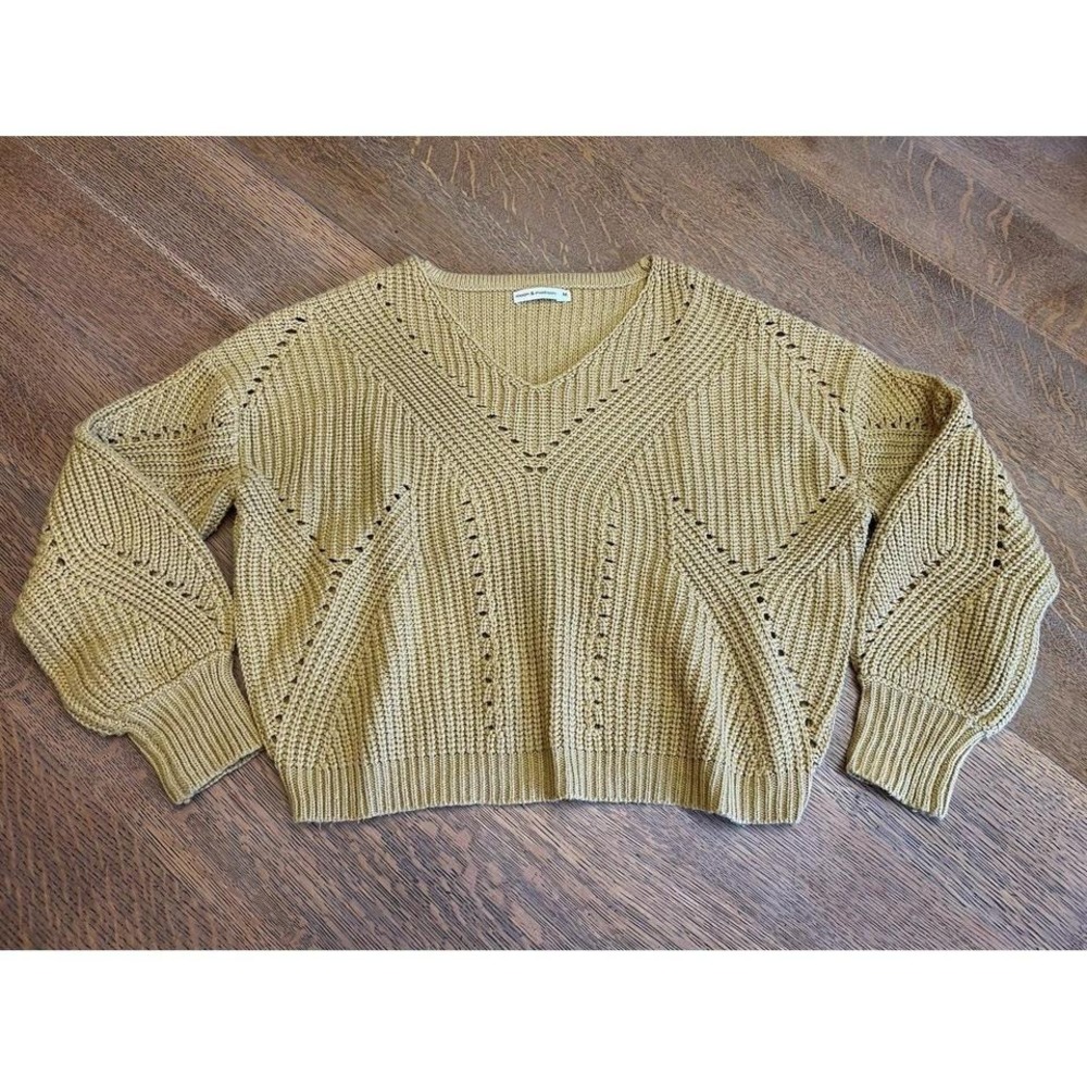 Moon & Madison Women's Cropped Oversized Sweater – Size Medium